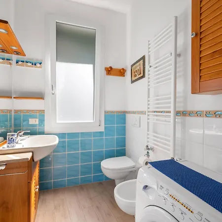 Apartamento Hostdomus - Milano Mare Terrace